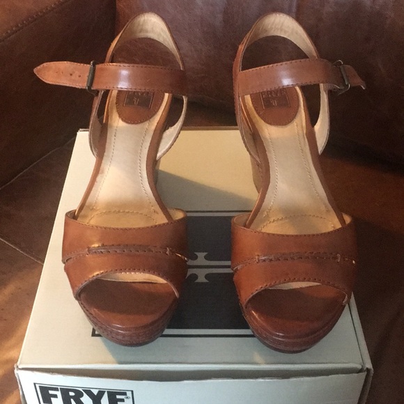 FRYE Sandals - Picture 5 of 6